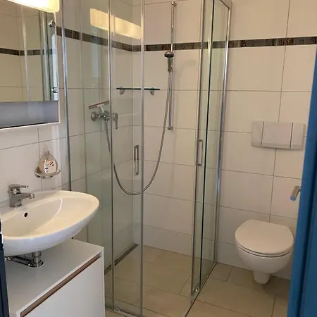 Διαμέρισμα Schone 4.5-zimmerwohnung Mit Sicht Ins Grune Λοκάρνο
