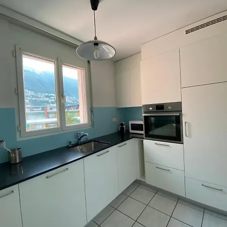 Διαμέρισμα Schone 4.5-zimmerwohnung Mit Sicht Ins Grune