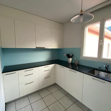 Διαμέρισμα Schone 4.5-zimmerwohnung Mit Sicht Ins Grune
